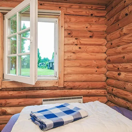 5 Person In Hovborg-by Traum * הובבורג